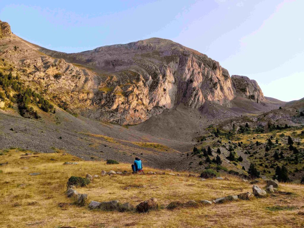Carolus in de Circo de Armeña een gletsjerbekken